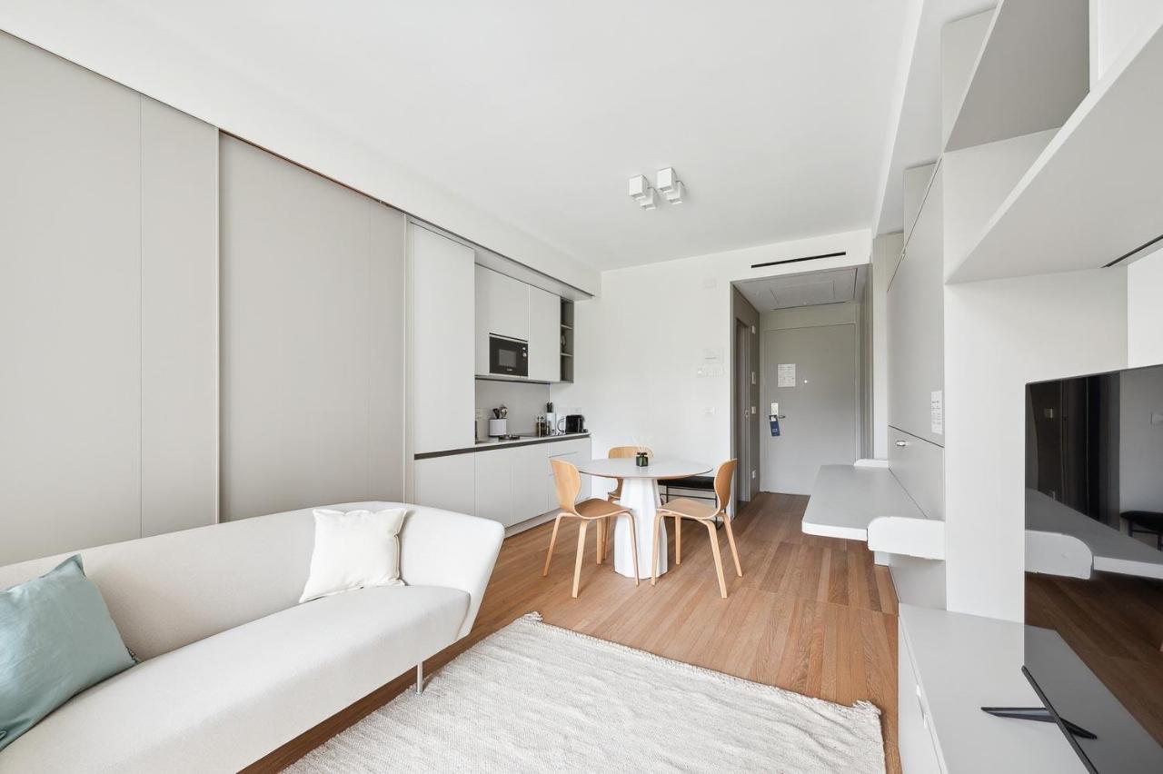 Limehome Milan Via Stresa Exterior foto