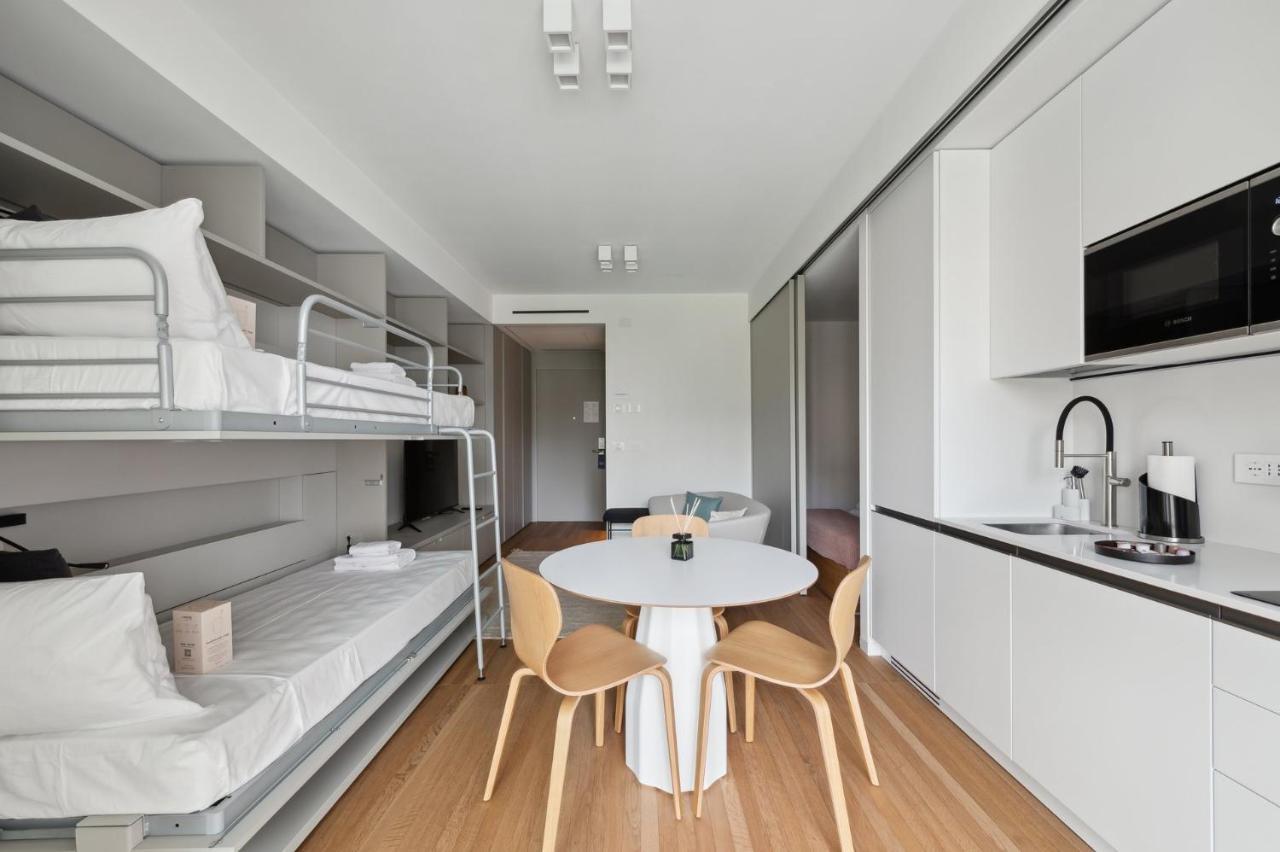 Limehome Milan Via Stresa Exterior foto