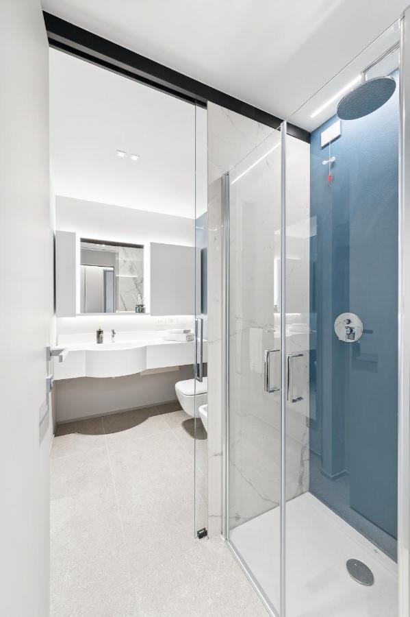 Limehome Milan Via Stresa Exterior foto